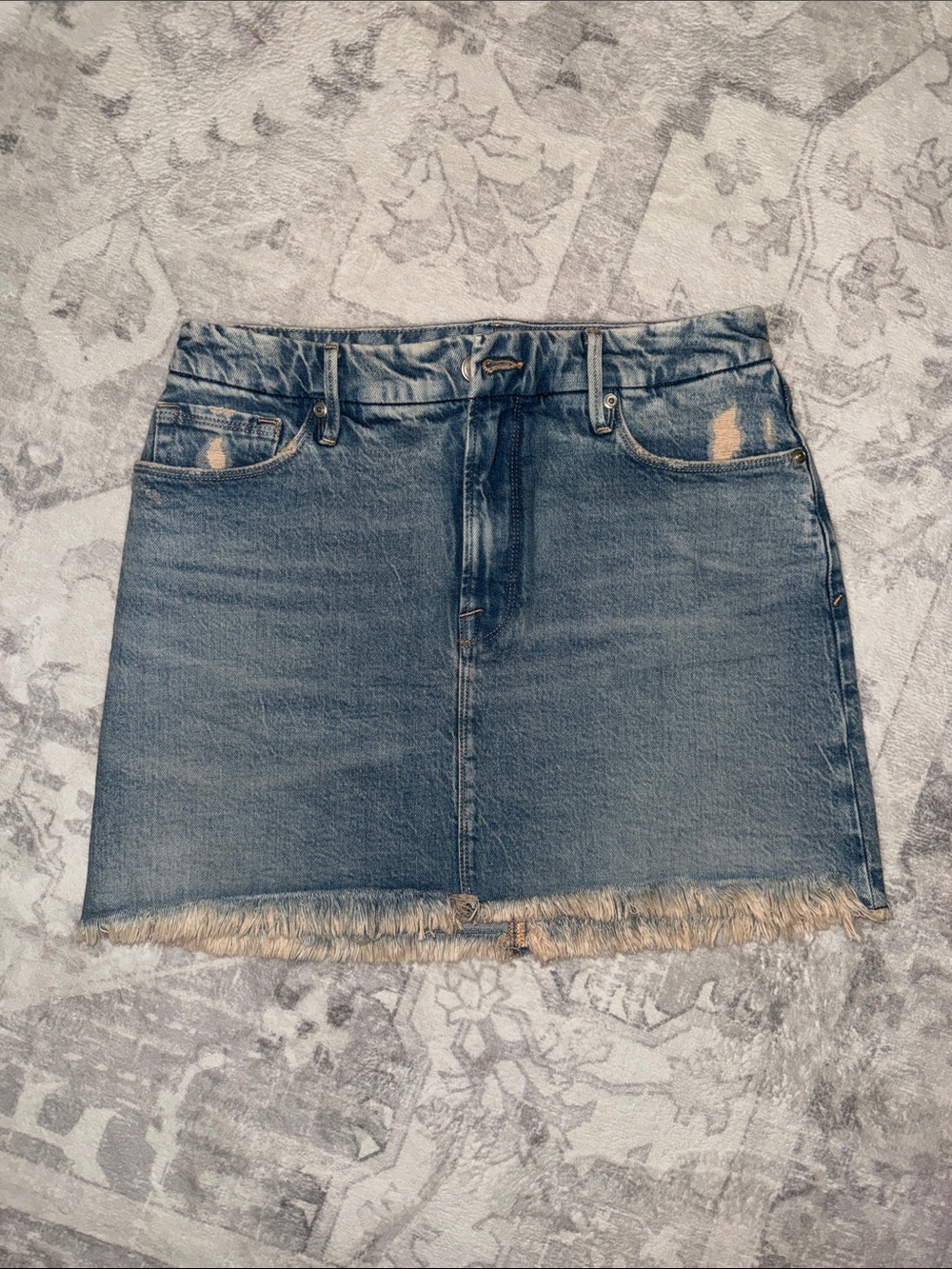 Good American Blue Denim Mini Skirt with Frayed Hem